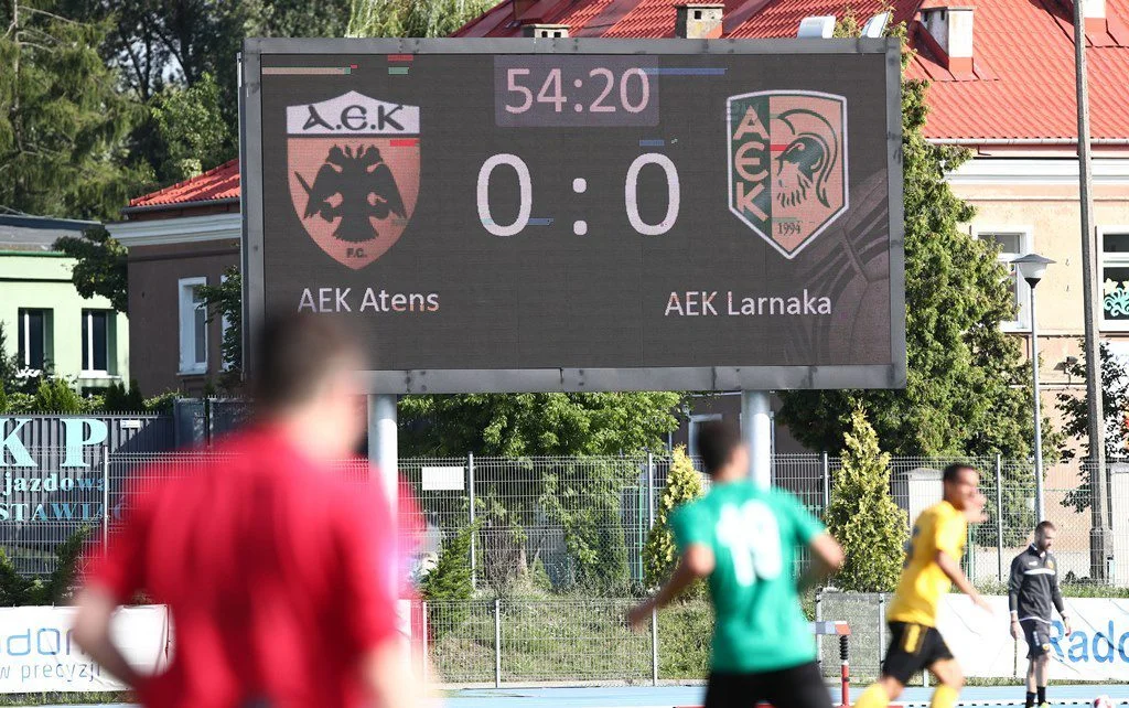 Δε φτάνει το «μακιγιάζ»