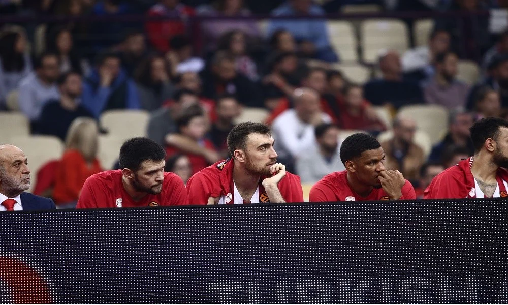 Μπήκε μόνος του στο στόμα της αρκούδας