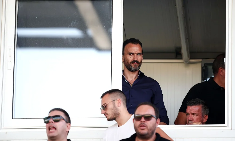 Ο Νίκος Νταμπίζας απλώς δεν ξέρει τη δουλειά
