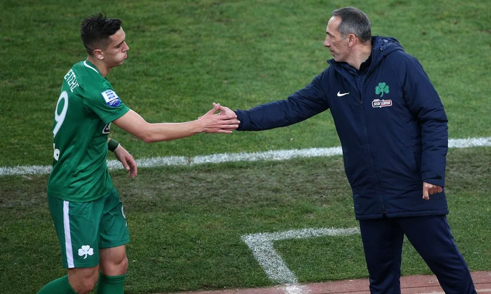 Ευκαιρία να δούμε λίγο Καμπετσή με 4-4-2
