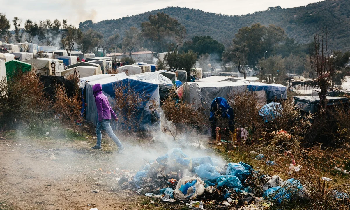 Μεταναστευτικό: 700 εκατ. ευρώ για δομές… προσφύγων στα Νησιά και όχι για τους κατοίκους!