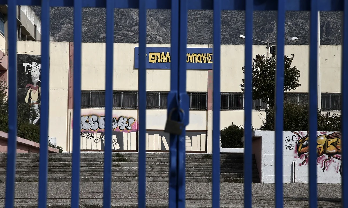 Επιστολή για Μητσοτάκη: «Μην ανοίξετε τα σχολεία. Είμαστε εκτεθειμένοι»
