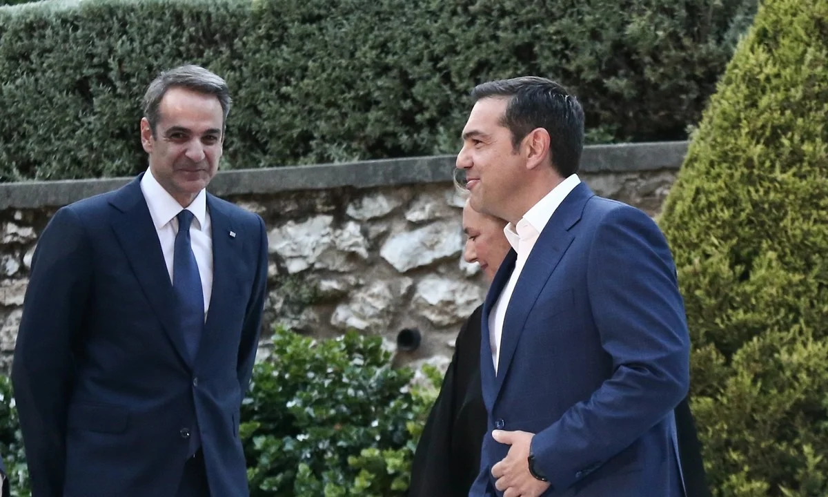 Κάθε καραμέλα λιώνει και αποκαλύπτεται...