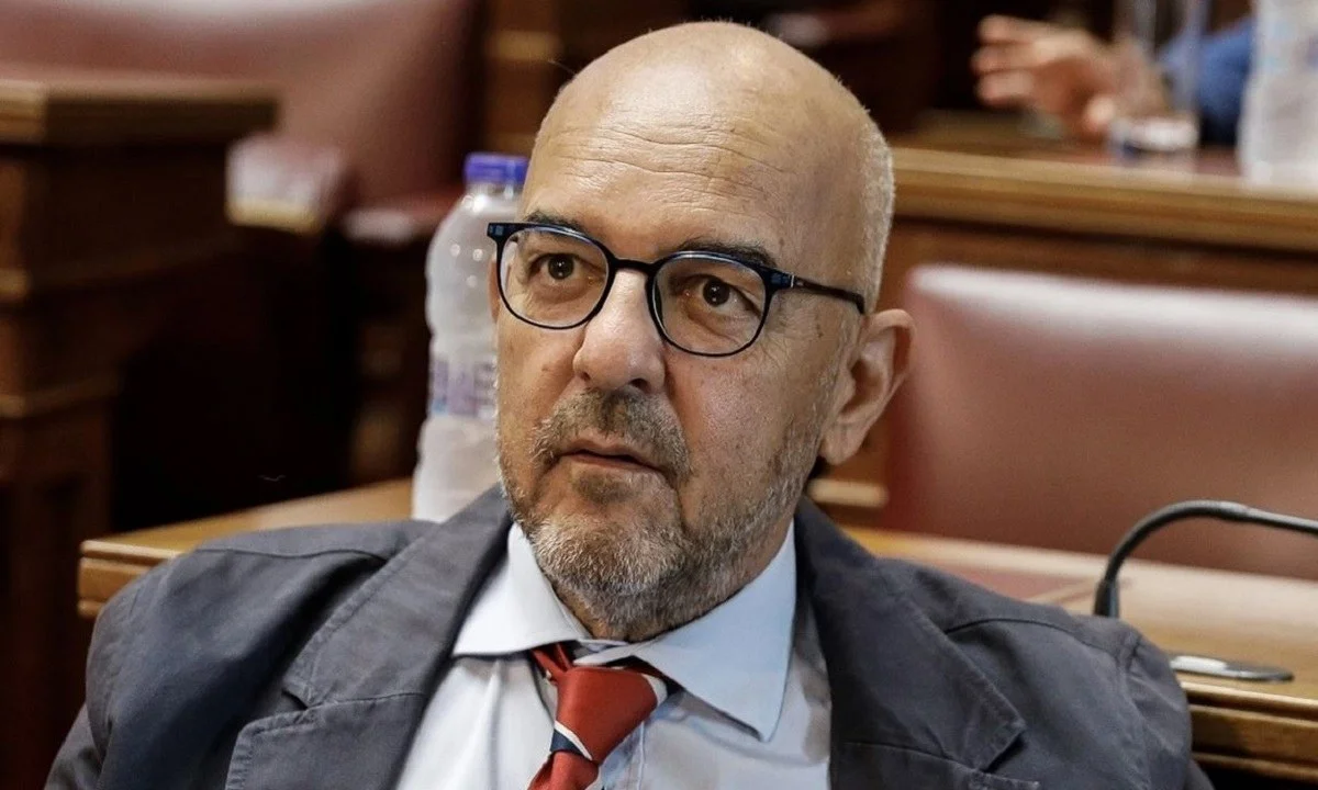 Ο Μπάμπης Παπαδημητρίου ψηφίστηκε από 24 χιλιάδες συνανθρώπους μας που του έδωσαν το προνόμιο να μπει στη Βουλή των Ελλήνων.