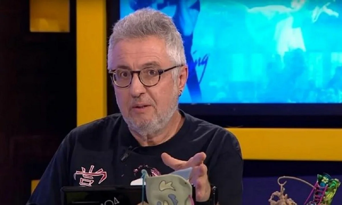 Ο Στάθης Παναγιωτόπουλος δήλωσε μετανιωμένος για ό,τι έκανε στην κοπέλα η οποία ατύχησε (για να είμαστε ειλικρινείς) να συνάψει σχέση μαζί του.