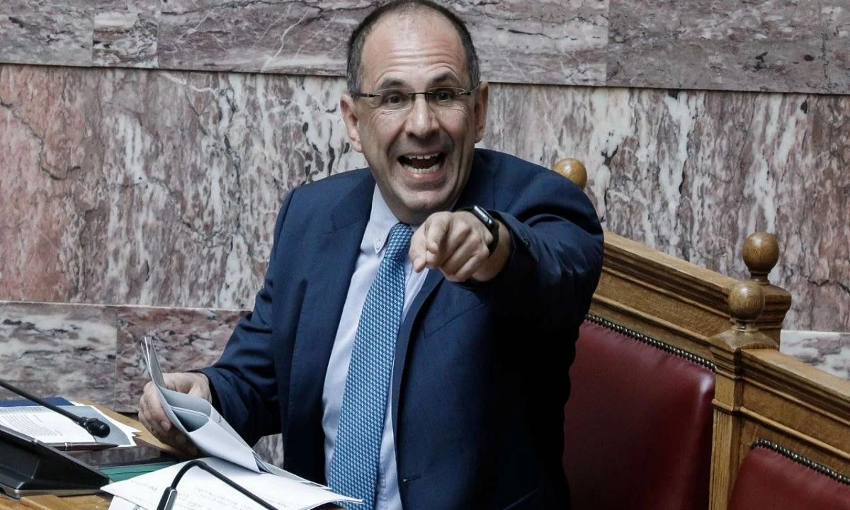 Δεν είναι η πρώτη φορά που ένας μη εκλεγμένος (όπως ο Γιώργος Γεραπετρίτης) δε σέβεται τους θεσμούς και κουνάει το δάχτυλο στο λαό.