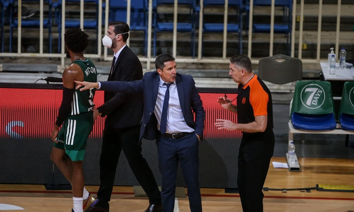 Ναι, ο Παναθηναϊκός δεν έχει την εικόνα που θα ήθελαν πολλοί ούτε και μπορεί κανείς να πει ότι εμπνέει σιγουριά κι ασφάλεια για το μέλλον όταν ουσιαστικά δεν έχει ιδιοκτησία και είναι υπό πώληση.