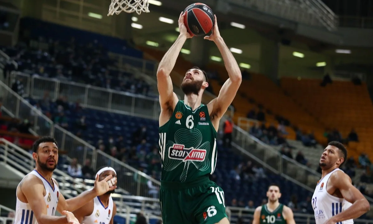 Και στη μεγάλη νίκη που πέτυχε ο Παναθηναϊκός επί της Ρεάλ Μαδρίτης ο Γιώργος Παπαγιάννης ήταν στη «ζώνη του λυκόφωτος»!