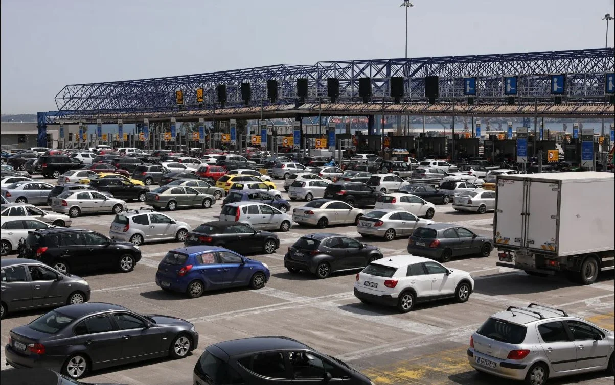 Η προπαγάνδα μπορεί να είναι αηδιαστική (τις περισσότερες φορές) στη βάση της αλλά πρέπει ν’ αναγνωρίσουμε ότι είναι τέχνη.