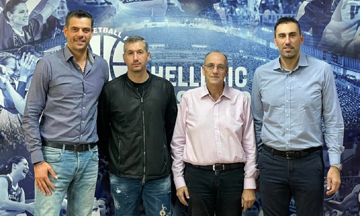 Η παρέα στην ΕΟΚ μεγαλώνει και ο Δημήτρης Διαμαντίδης προστίθεται στην ομάδα που έχει αναλάβει να φτιάξει ξανά από την αρχή το ελληνικό μπάσκετ.