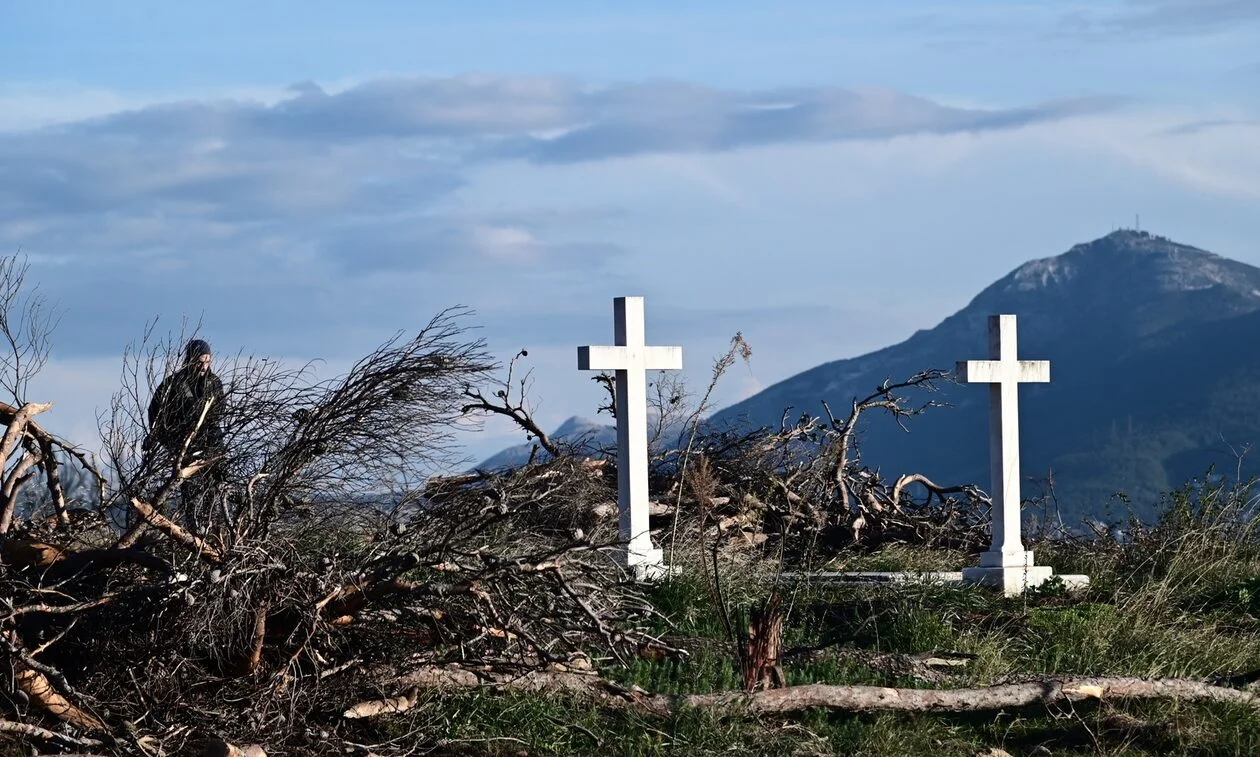 Η απόλυτη ντροπή ενός κράτους: Πρώτα η απόλυτη εγκατάλειψη και τώρα άρον- άρον εργασίες αποκατάστασης στο Τατόι, για τα μάτια των «γαλαζοαίματων».