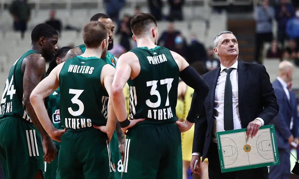 Το πρώτο δεδομένο είναι ότι από τον Φεβρουάριο του 2014 και μετά, ο Παναθηναϊκός έχει δημιουργήσει μια περίεργη κατάσταση σε ό,τι αφορά στον πάγκο του.