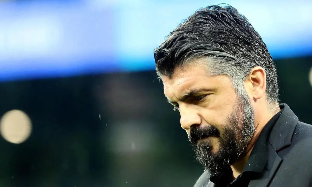 Προ των πυλών του Ολυμπιακού βρίσκεται ο Τζενάρο Γκατούζο. Ο Ιταλός μοιάζει μια επιλογή καταδικασμένη για να αποτύχει.
