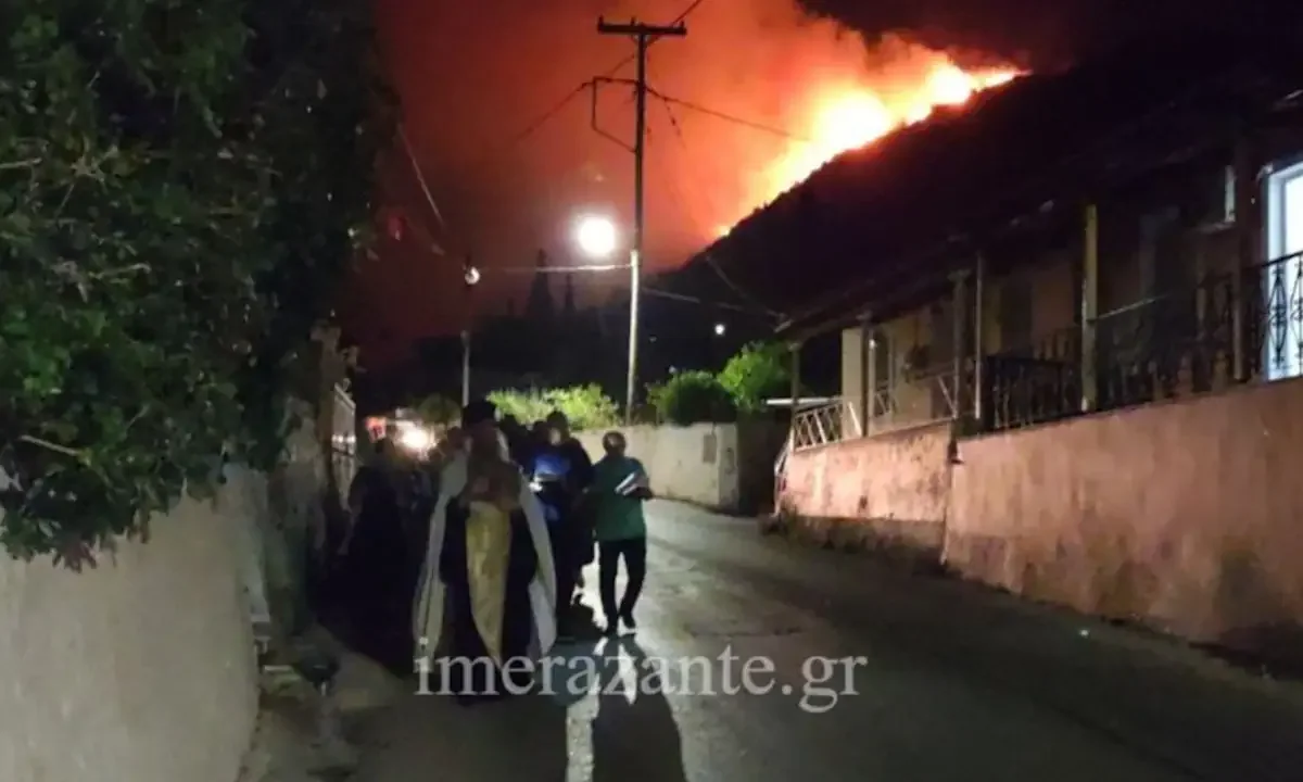 Πυρκαγιές: Άλλοι αγωνίζονται στο ανθρώπινο μέτρο και άλλοι μάχονται σιωπηλά στο πνευματικό - Ανάγκη οι λιτανείες για κάθε δοκιμασία μας.