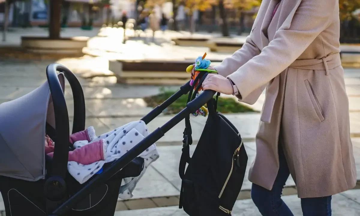 Ινστιτούτα για το δημογραφικό εισηγούνται ξεδιάντροπα ανθελληνικά μέτρα - Η μόνη νεοταξική τους «λύση» είναι ο θάνατος των λαών – εθνών.