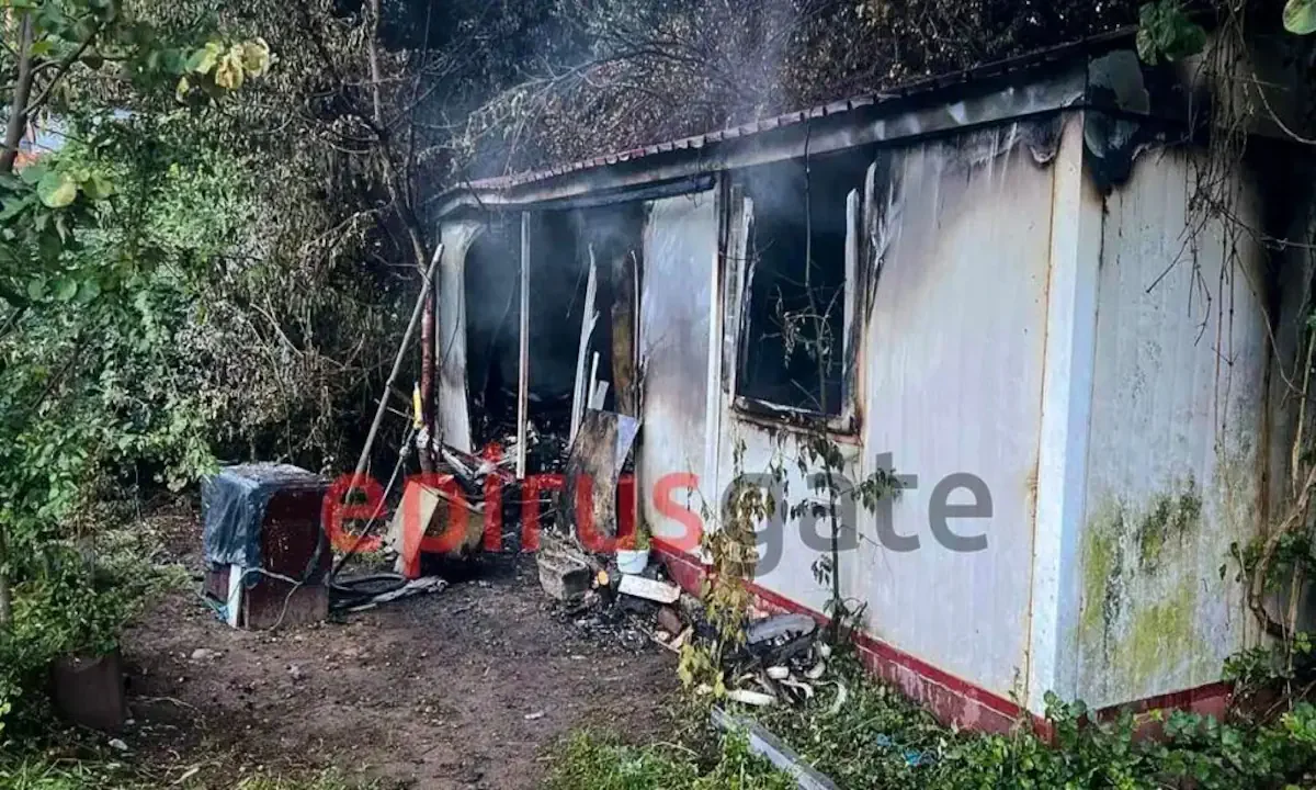 Κόνιτσα: Ποια αρχή και ποια κοινωνία έχει λόγο ύπαρξης στον 21ο αιώνα, όταν άνθρωποι αποκτούν «ορατότητα» μόνο όταν καίγονται;