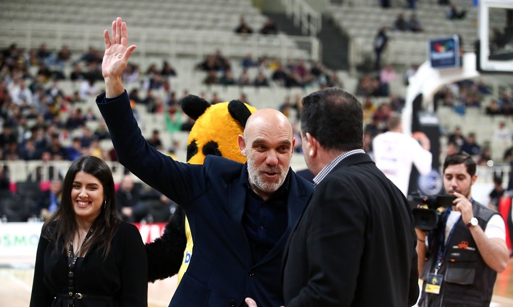 O Μηνάς Γκέκος βραβεύτηκε από την ΑΕΚ (pics)