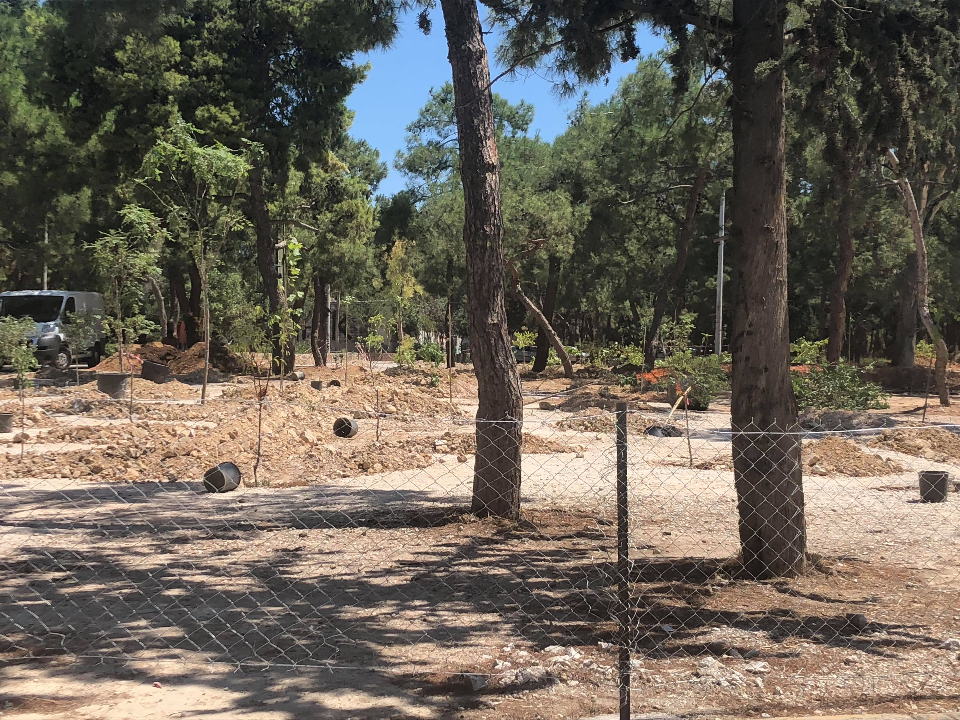 Νέα Φιλαδέλφεια: «Πρασινίζει» το άλσος (pics-vids)
