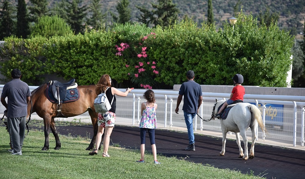 Markopoulo Park: Συναρπαστικό θέαμα, μεγάλα κέρδη και τζακ ποτ στο Σκορ 6