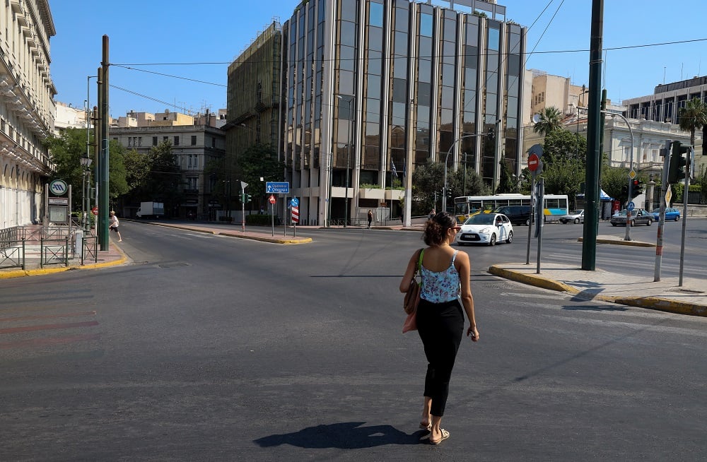 Δεκαπενταύγουστος: Η Αθήνα... πόλη φάντασμα (pics)