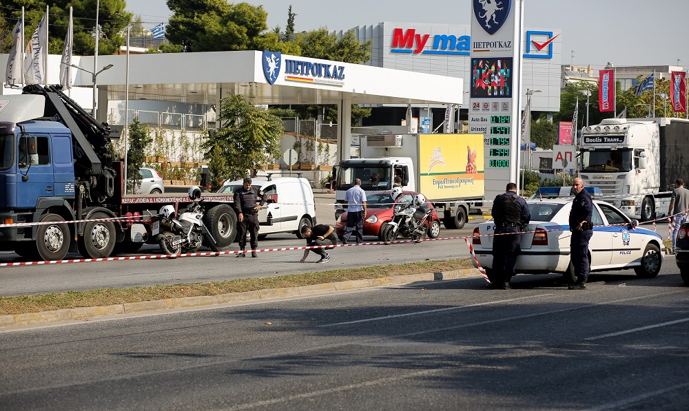 Μαφιόζικη επίθεση στο Χαϊδάρι: Πυροβολήθηκε άνδρα που περίμενε στο φανάρι