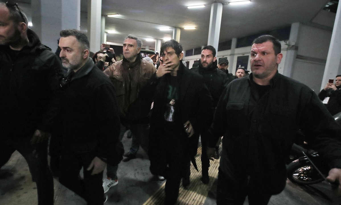 Ολυμπιακός – Παναθηναϊκός: Με μπλουζάκι 13/02 ο Γιαννακόπουλος (pics)