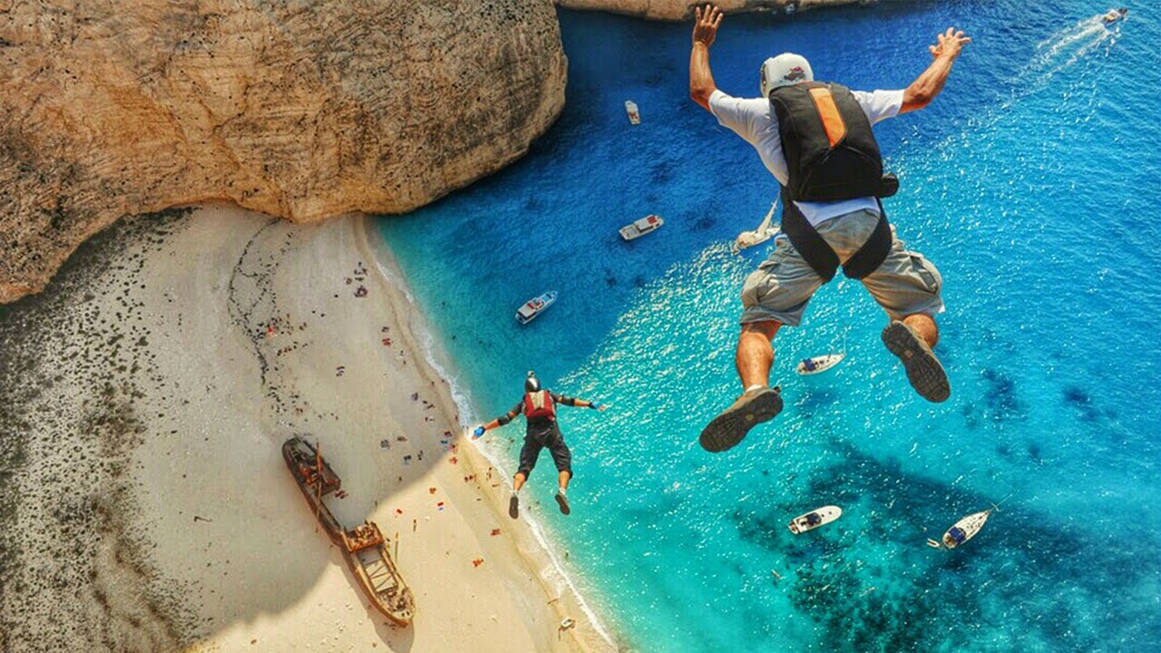BASE Jumping
