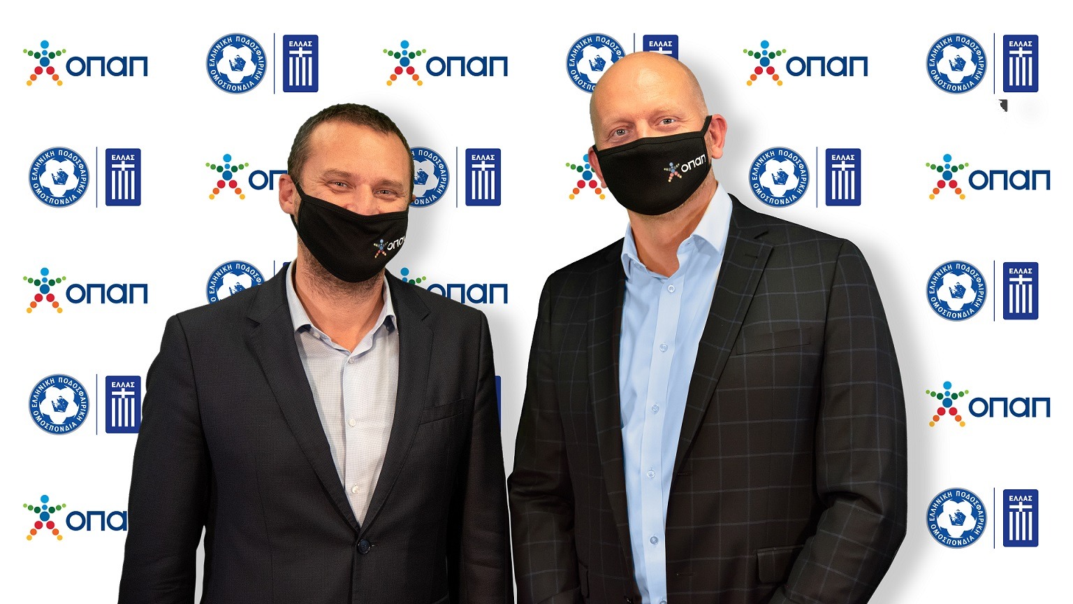Γιαν Κάρας, Acting CEO ΟΠΑΠ, και Γιάννης Ρόκκας, Διευθυντής Μάρκετινγκ, Επικοινωνίας και Χορηγιών ΟΠΑΠ