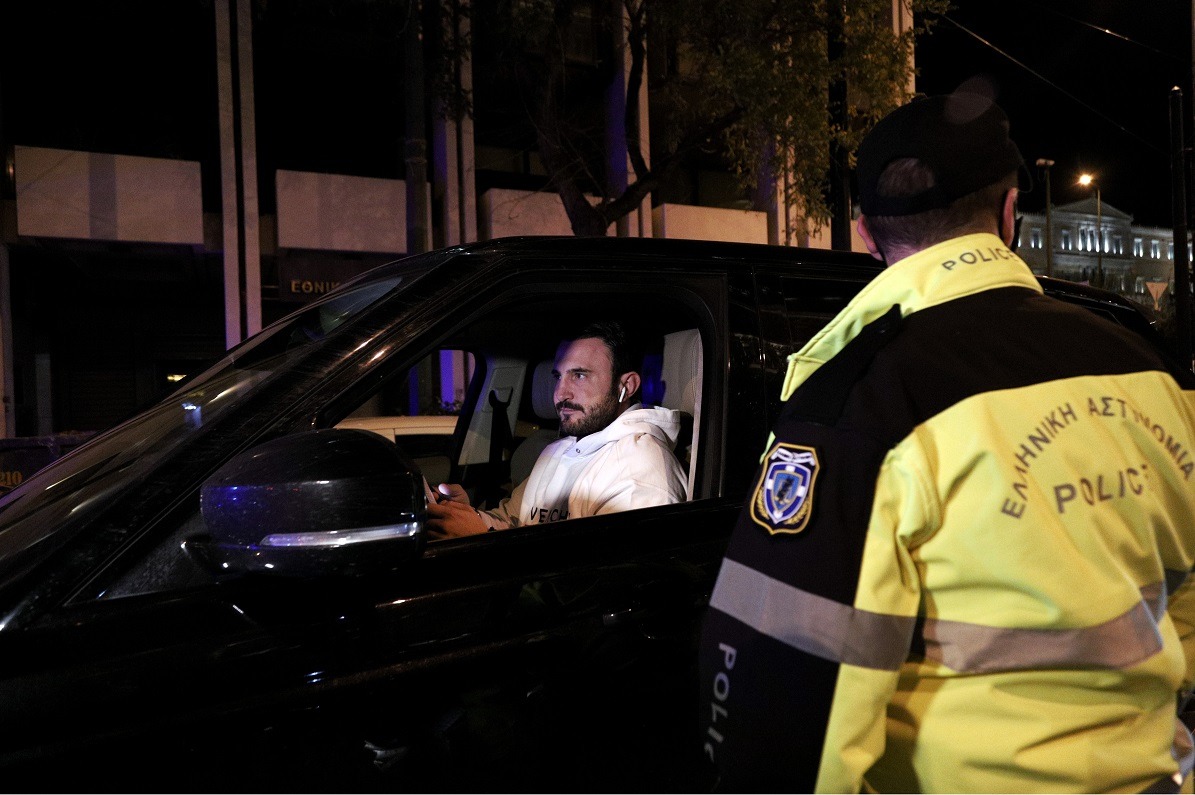 Έλεγχος της τροχαίας στον Θόδωρο Καρυπίδη