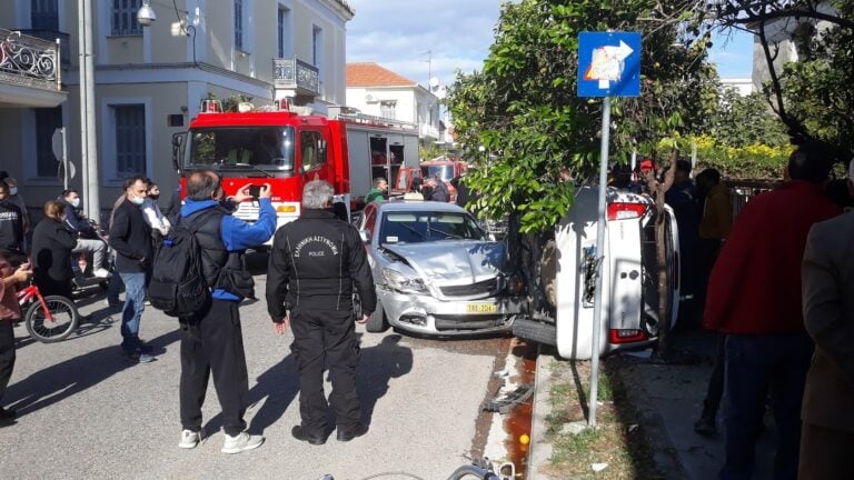 Μεσολόγγι: Σοβαρό τροχαίο για τον Γκριν, απεγκλωβίστηκε από την πυροσβεστική