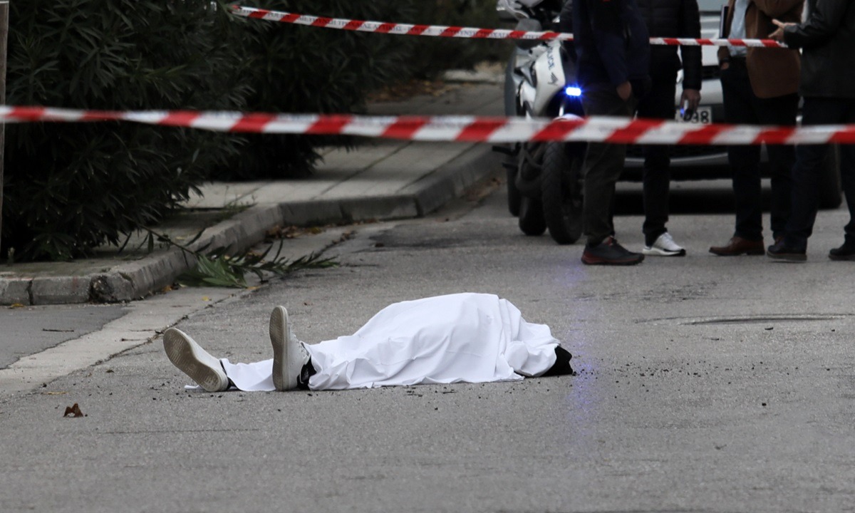 Δολοφονία στα Βριλήσσια: Μια γεμιστήρα άδειασε ο εκτελεστής πριν τη χαριστική βολή!