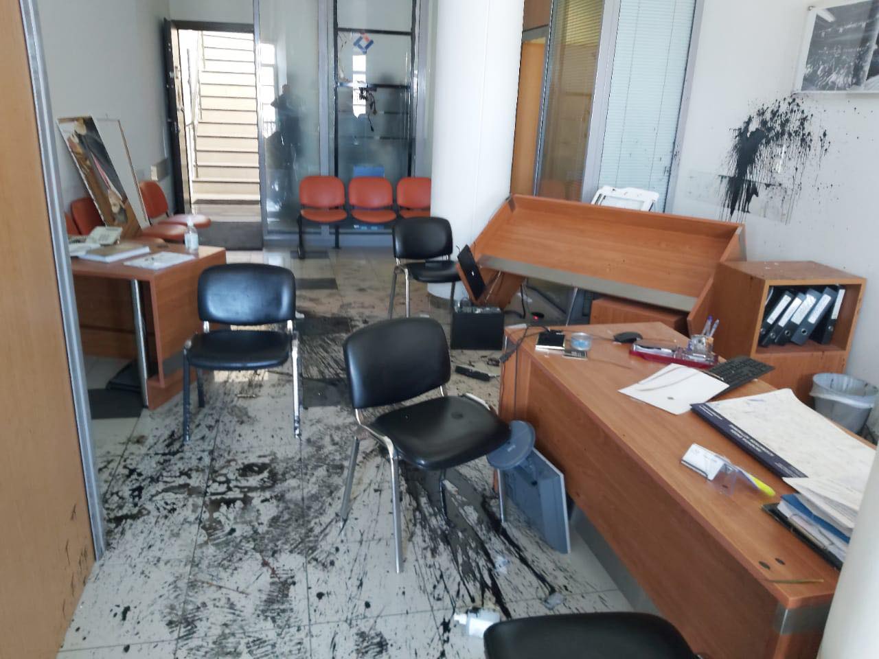 Επίθεση στο πολιτικό του γραφείο στο Ηράκλειο της Κρήτης, δέχθηκε ο Λευτέρης Αυγενάκης, όπως γνωστοποίησε ο ίδιος ο Υφυπουργός Αθλητισμού.