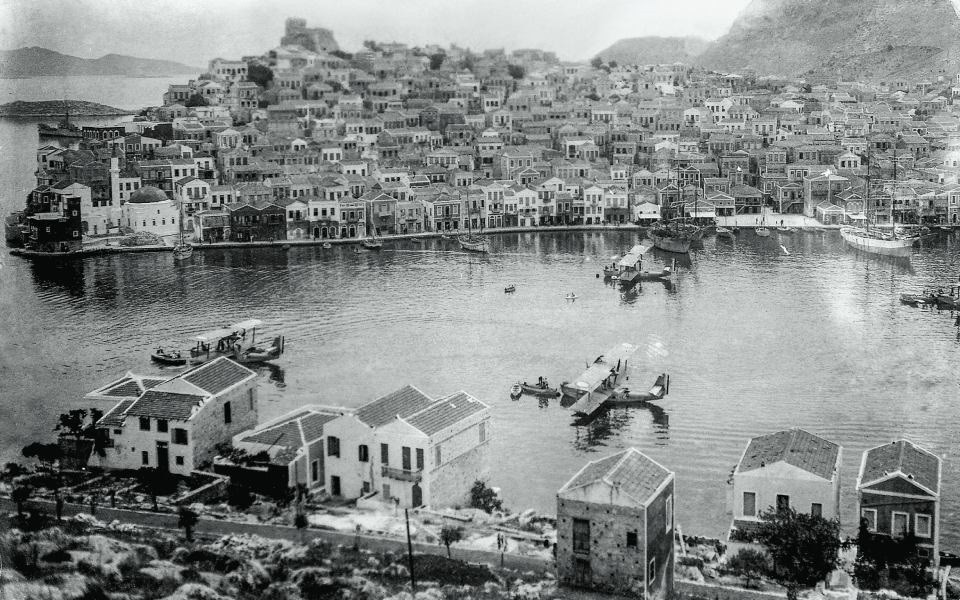 Όταν το Καστελόρριζο είχε 12-14 χιλιάδες κατοίκους και υδροπλάνα της Air France και την Imperial Airways.