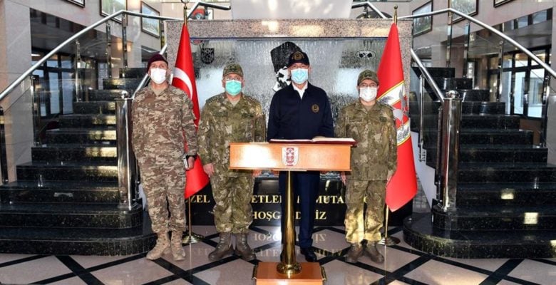 Ελληνοτουρκικά: Στους... ρυθμούς και την ακραία πολιτική του Ερντογάν κινείται ο υπουργός εθνικής άμυνας της τουρκίας Χουλουσί Ακάρ.