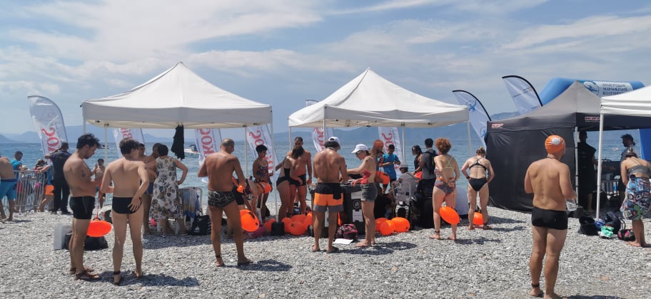 Αυθεντικός Μαραθώνιος Κολύμβησης: 2.500 χρόνια μετά μαγνητίζει Έλληνες και ξένους κολυμβητές