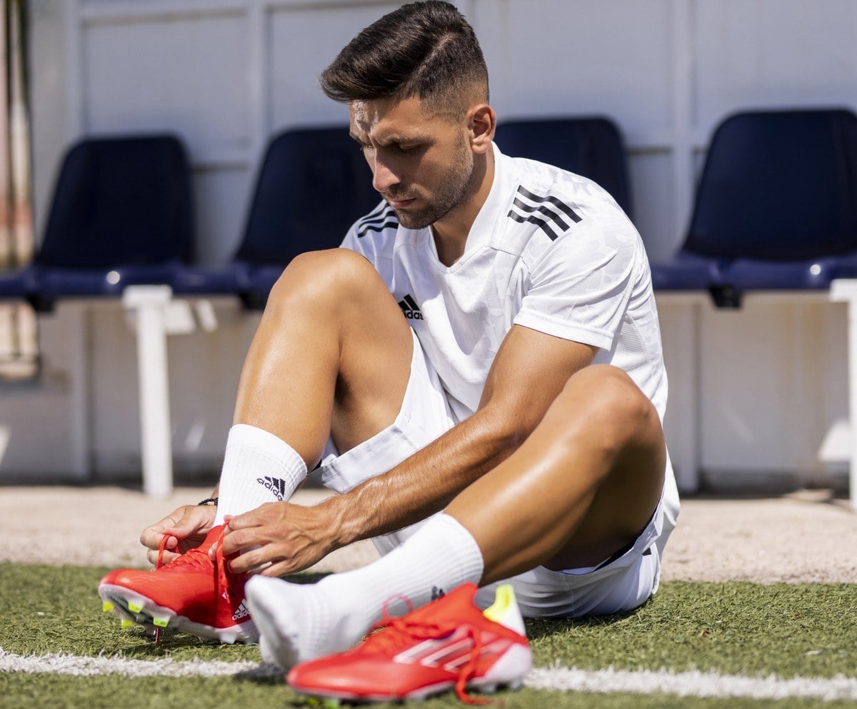 Το X SPEEDFLOW της adidas αλλάζει μια για πάντα την ταχύτητα στο ποδόσφαιρο. Διάβασε όλα όσα θέλεις να μάθεις για το νέο παπούτσι.
