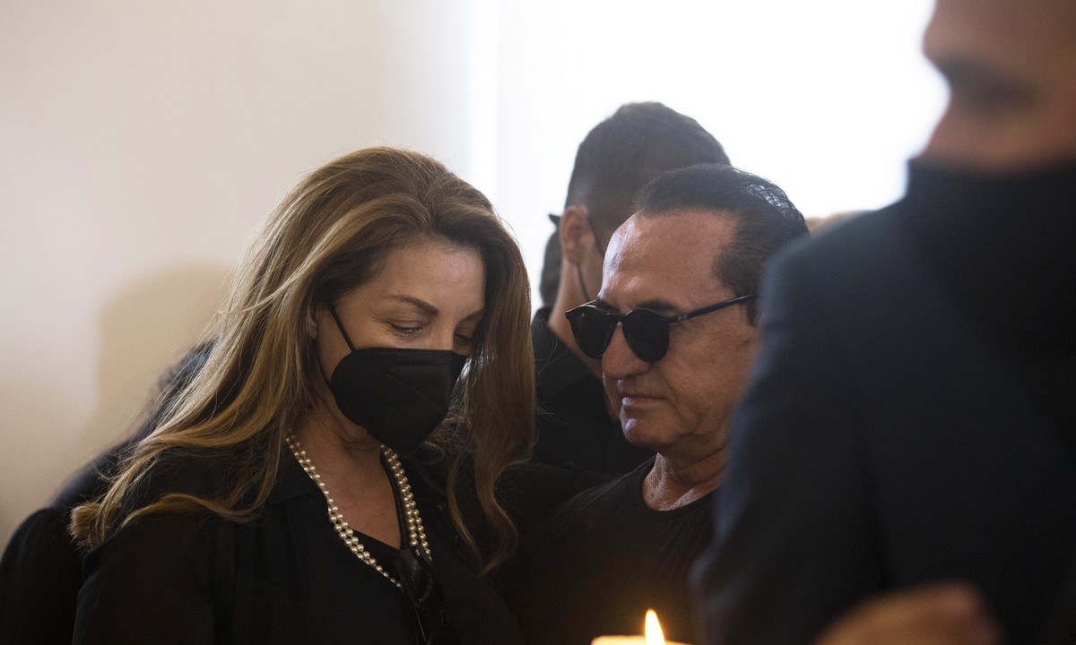 Κηδεία Τόλη Βοσκόπουλου