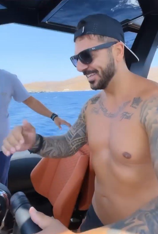 Τριαντάφυλλος