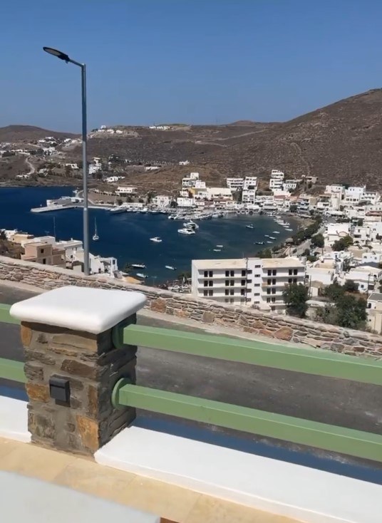 Τριαντάφυλλος