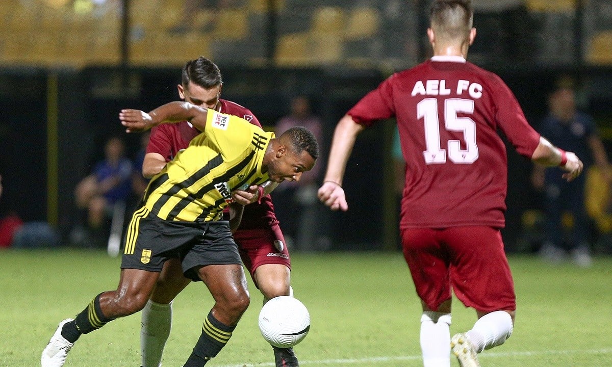 Άρης - ΑΕΛ 0-0: Ο Άρης έπιασε καλή απόδοση στο δεύτερο ημίχρονο, όμως παρά τις ευκαιρίες που είχε δεν κατάφερε να σκοράρει απέναντι στην ΑΕΛ.