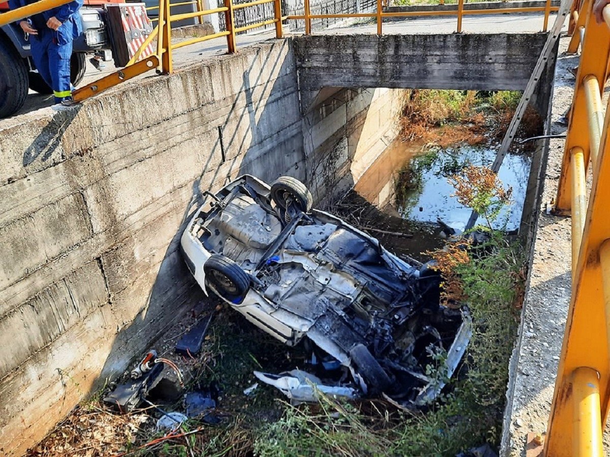 Τραγωδία στην Καβάλα, ένας νεκρός και τέσσερις τραυματίες ο τραγικός απολογισμός σε τροχαίο δυστύχημα το οποίο έπεσε σε αρδευτικό κανάλι!