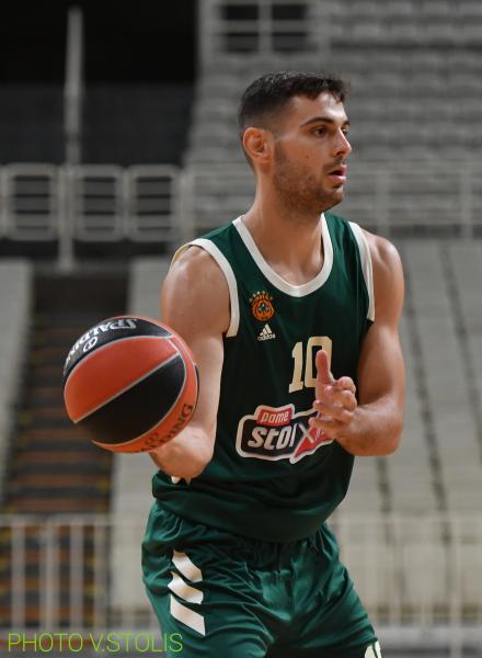 Ο Παναθηναϊκός επικράτησε 85-68 του Περιστερίου σε φιλικό αγώνα που έγινε στο ΟΑΚΑ κα άφησε καλές εντυπώσεις ειδικά στο αμυντικό κομμάτι. Πλέον ο Παναθηναϊκός έχει περάσει στο δεύτερο στάδιο της προετοιμασίας του που αφορά σε φιλικούς αγώνες.