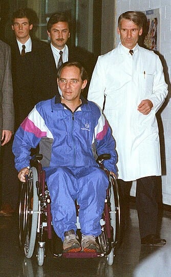 12 Οκτωβρίου 1990: Σαν σήμερα ο Βόλφγκανγκ Σόιμπλε δέχεται δολοφονική επίθεση που τον αφήνει ανάπηρο