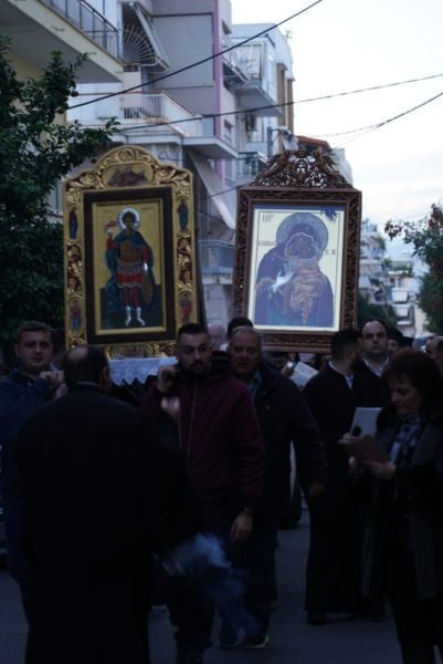 Η λιτανεία της Παναγίας Παρηγορήτριας και του Αγίου Δημητρίου.