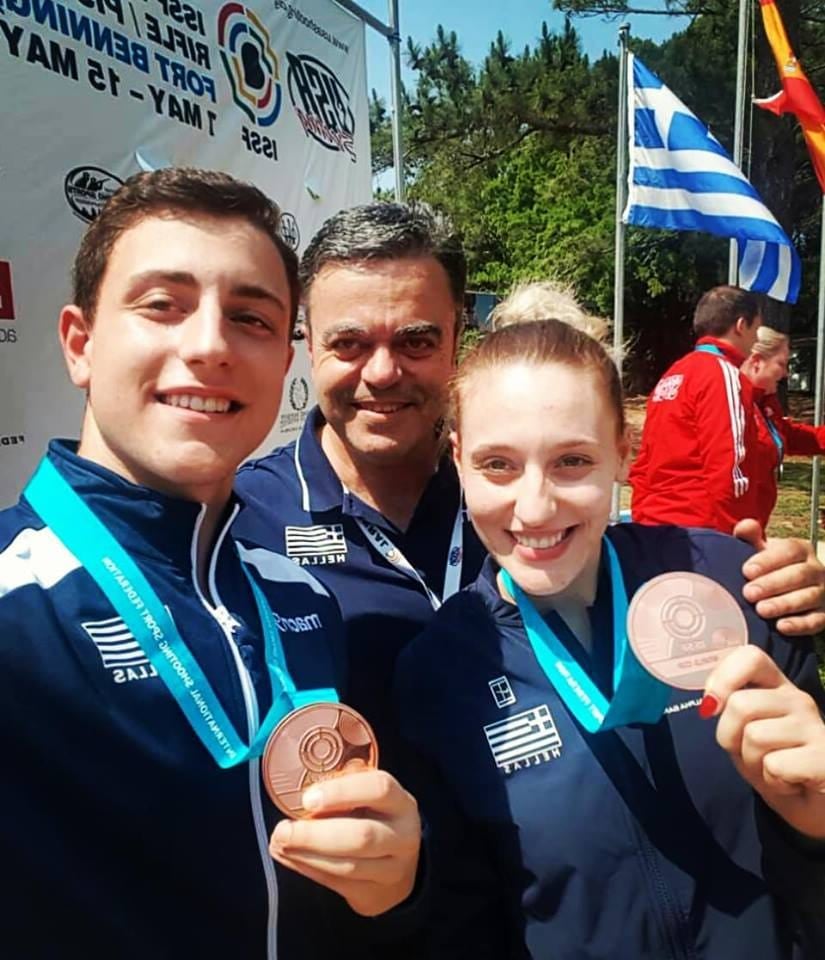 Τάσος Κορακάκης, o άνθρωπος που «κρύβεται» πίσω από τις επιτυχίες της ελληνικής σκοποβολής όπως φαίνεται από τις επιτυχίες των παιδιών του.