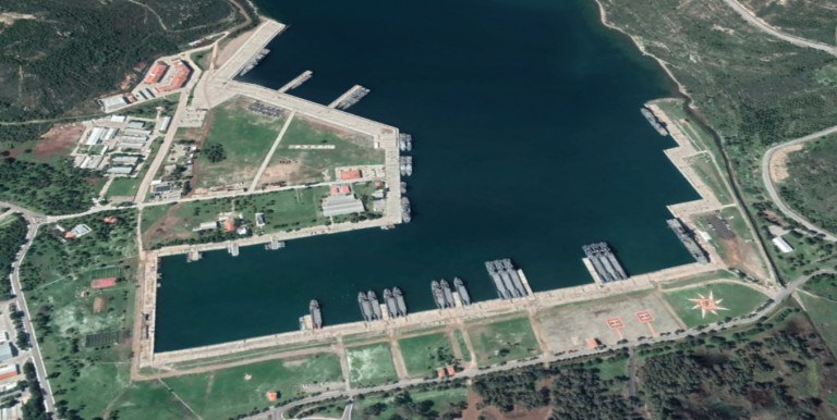 η βάση των Τούρκων στη Φώκαια