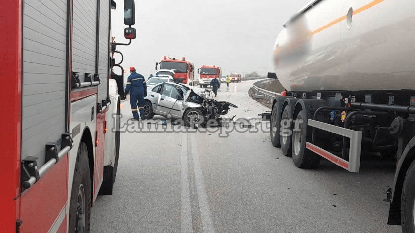 Τροχαίο σοκ στον Δομοκό - Σφοδρή σύγκρουση ΙΧ με βυτιοφόρο - Φωτογραφίες που συγκλονίζουν
