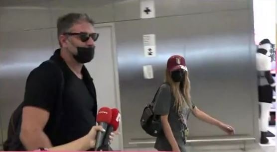 Η Δέσποινα Βανδή και ο Βασίλης Μπισμπίκης φαίνεται να είχαν τσακωμό μπροστά στα μάτια των περαστικών σε έξοδο τους.