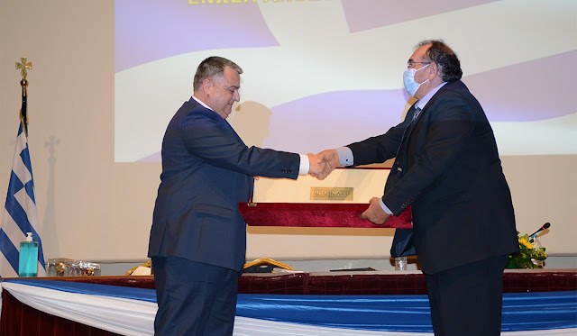 Ελληνοτουρκικά: Βραβεύτηκε ο λογαχός που συνέτριψε το τουρκικό υποβρύχιο το 1997!
