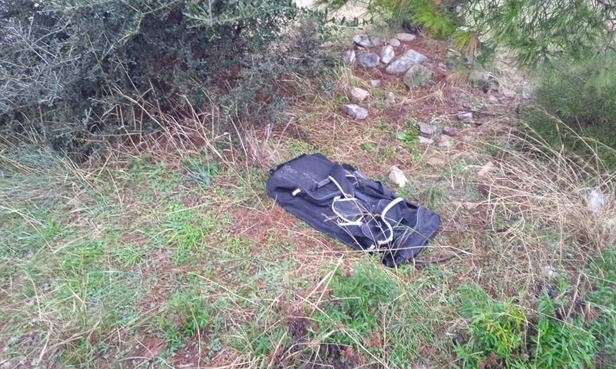 Σοκ στο Γραμματικό: Έκλεισαν σκυλί σε σάκο για να πεθάνει από ασφυξία! (pics)